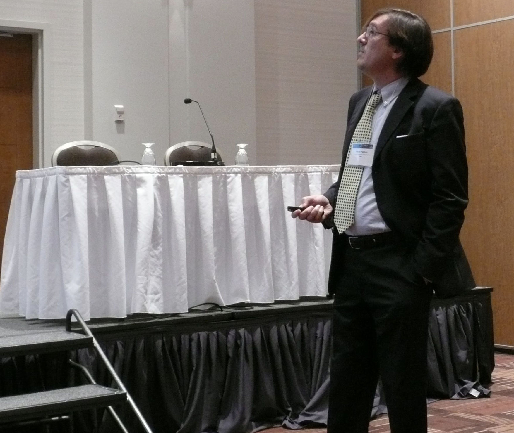 Mario
          Pagliaro gives lecture at 22nd Canadian Symposium on
          Catalysis