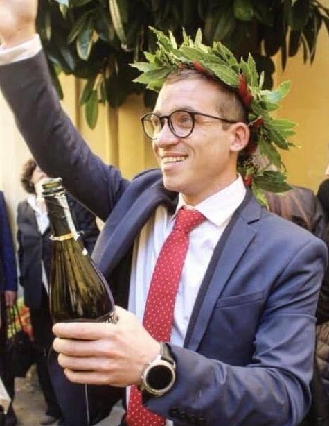 Michele Garofalo il 27 Maggio 2018 dopo la proclamazione a Dottore in Scienze dell'amministrazione e dell'organizzazione all'Università Federico II di Napoli